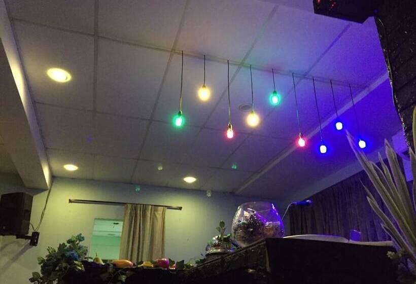 בית מלון כפרי De Angsana Johor Bahru