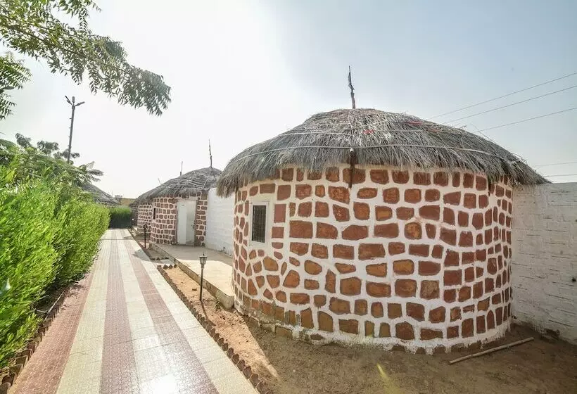 ホテル Kf Resorts By Oyo Rooms