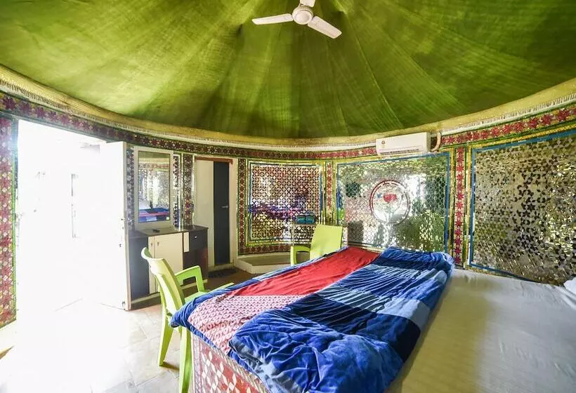 ホテル Kf Resorts By Oyo Rooms