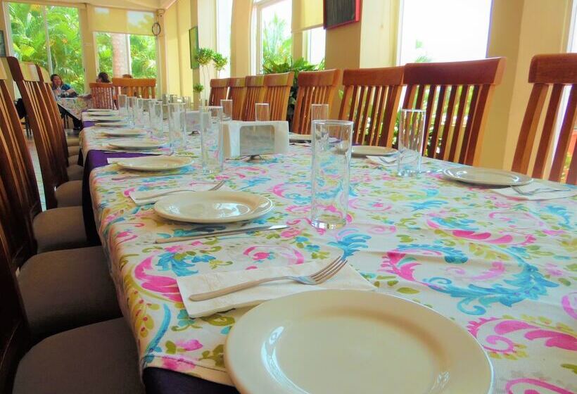 בית מלון כפרי Santa Luisa Finca Boutique