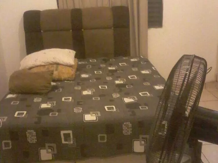 Hotelli Vila Tibério