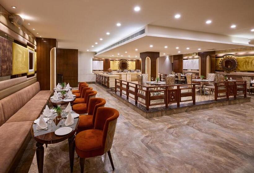 هتل Zone By The Park, Jammu