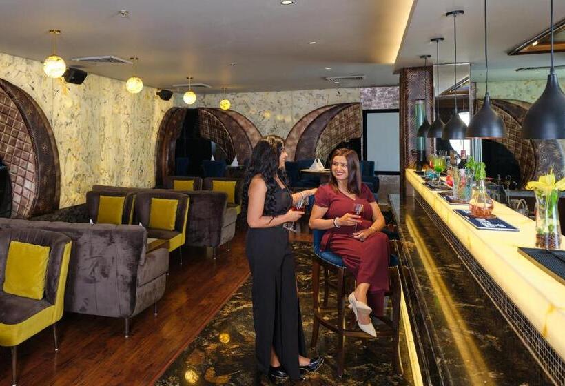 هتل Zone By The Park, Jammu