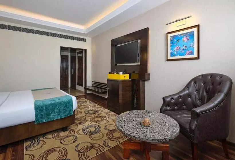 ホテル Zone By The Park, Jammu