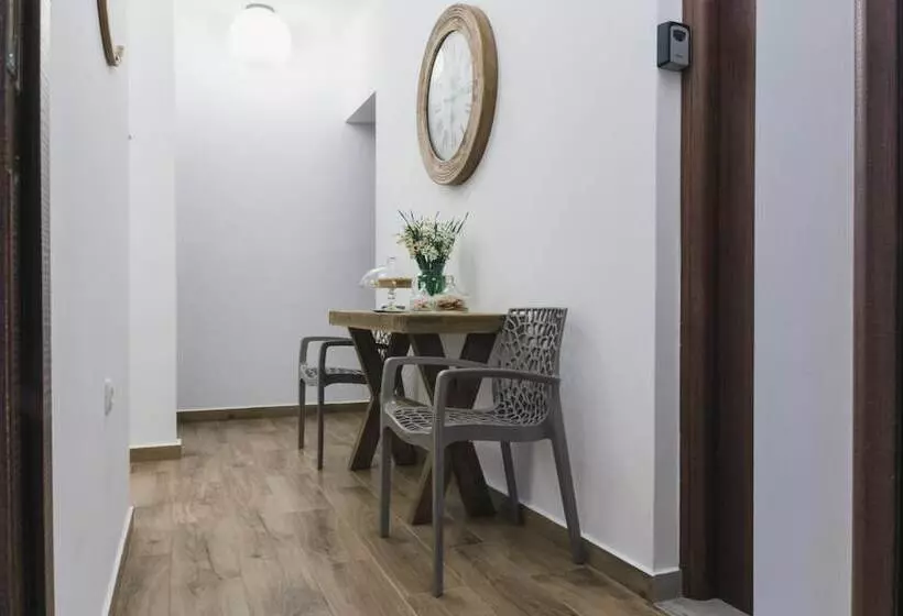 ペンション Dome Rooms Downtown