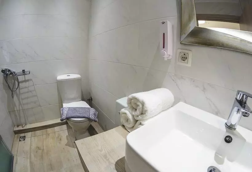 ペンション Dome Rooms Downtown