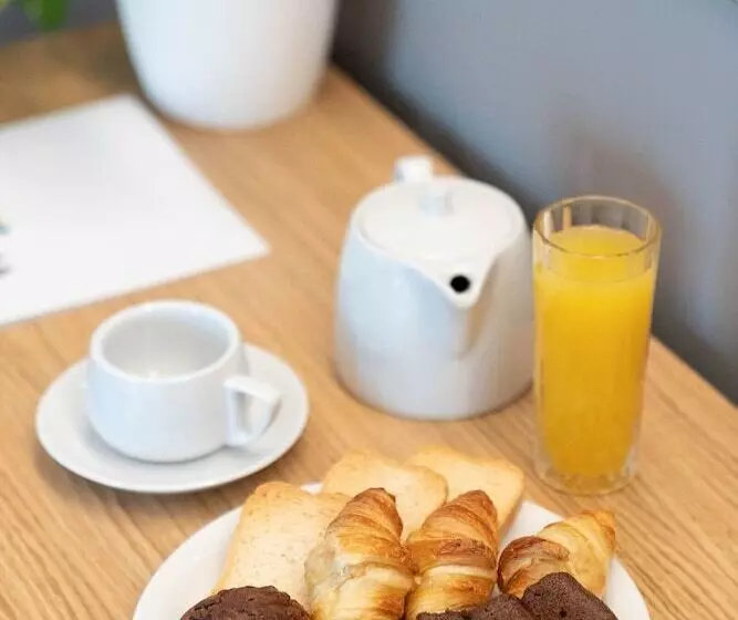 Chroma Fashions & Apartments