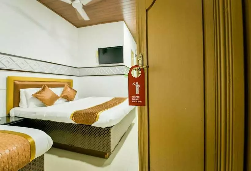 ホテル Chembil Residency By Oyo Rooms