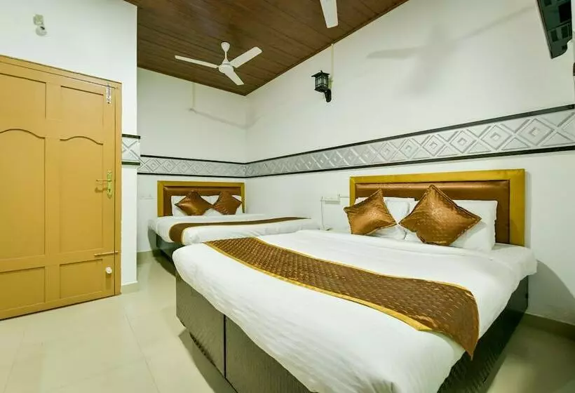 ホテル Chembil Residency By Oyo Rooms