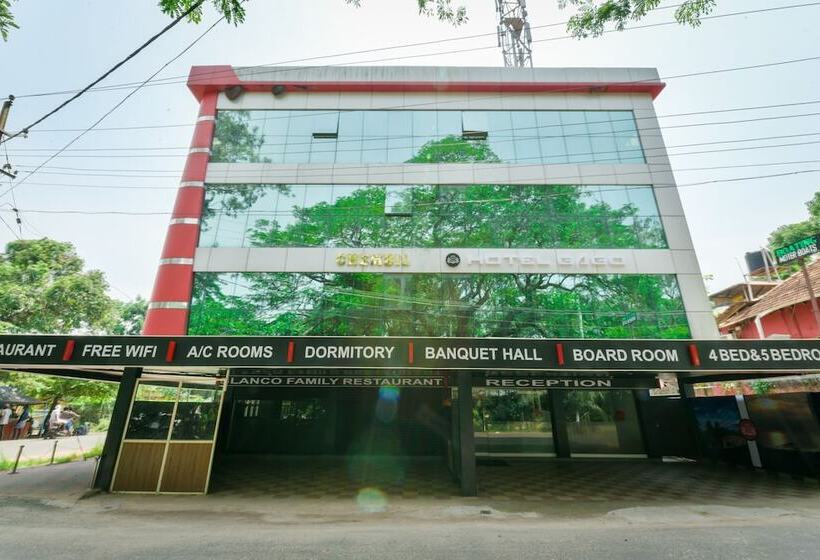 فندق Chembil Residency By Oyo Rooms