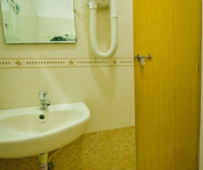 فندق Chembil Residency By Oyo Rooms