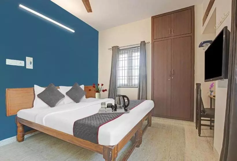 ホテル Super Townhouse Orchid Sankrish Near Balaji Dental College