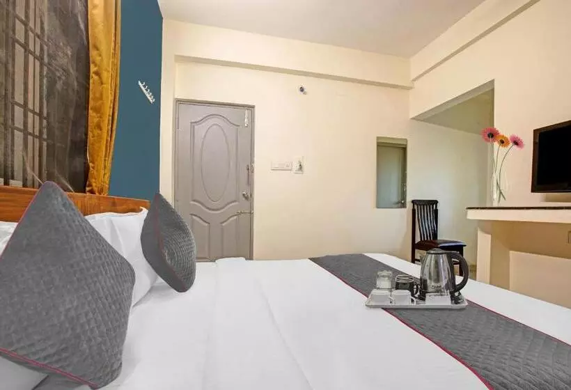 ホテル Super Townhouse Orchid Sankrish Near Balaji Dental College