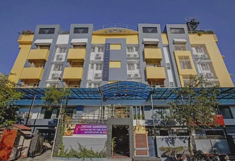 ホテル Super Townhouse Orchid Sankrish Near Balaji Dental College