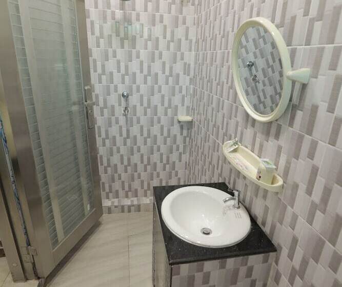 هتل Popular Kyaik Hto