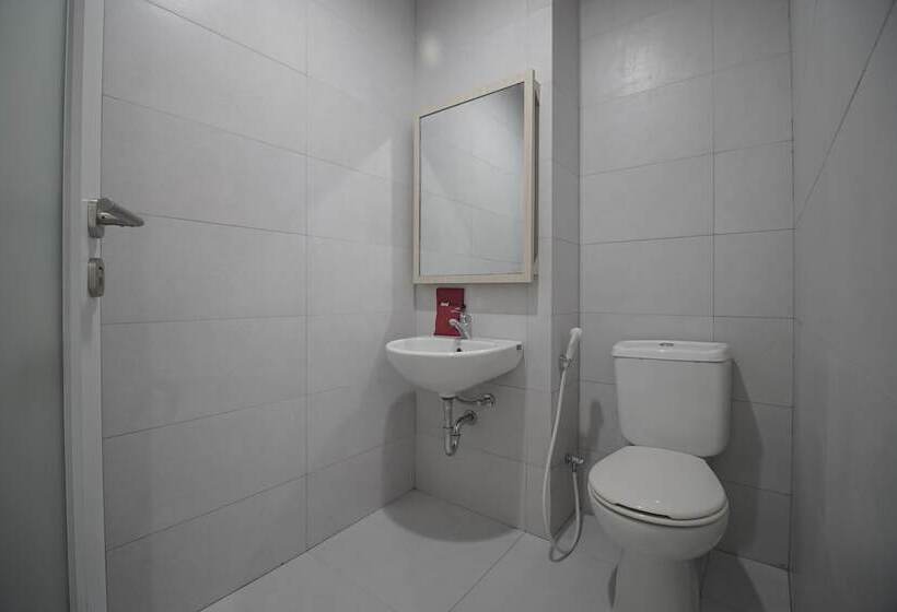 Hotel Reddoorz Plus @ Catania Lrt Cinde Palembang