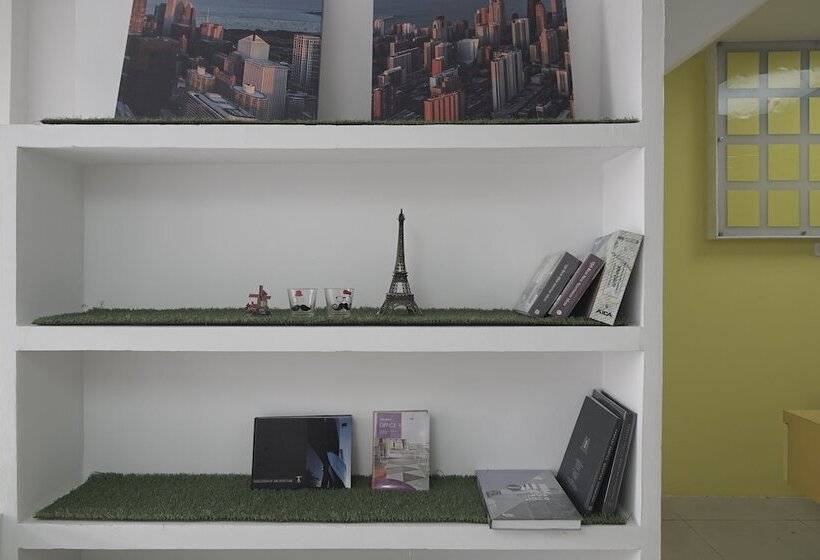 Hotel Reddoorz Plus @ Catania Lrt Cinde Palembang