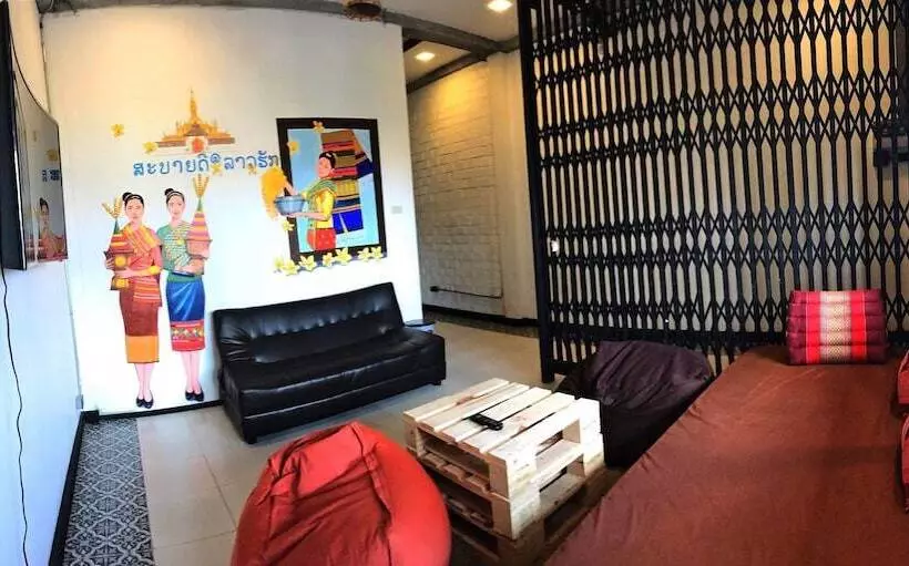 Lao Huk Bed And Cafe   Hostel