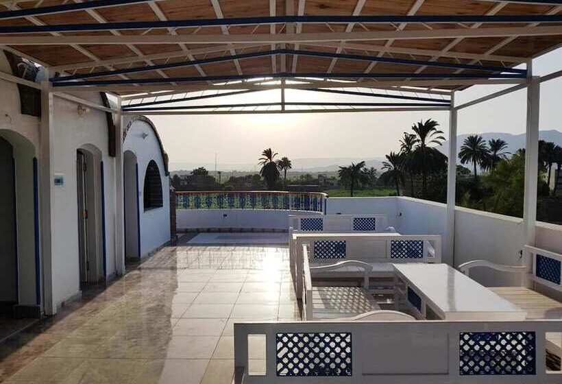 Moon Valley Apartments