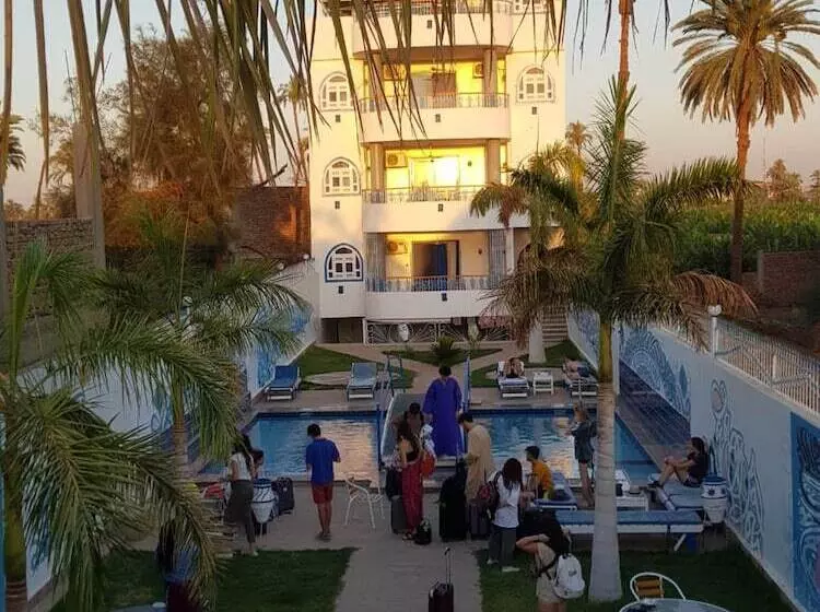 Moon Valley Apartments