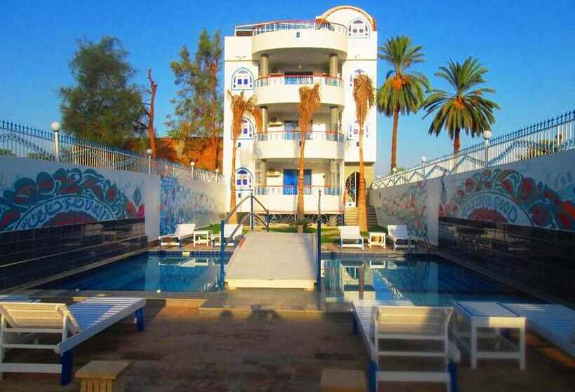 Moon Valley Apartments