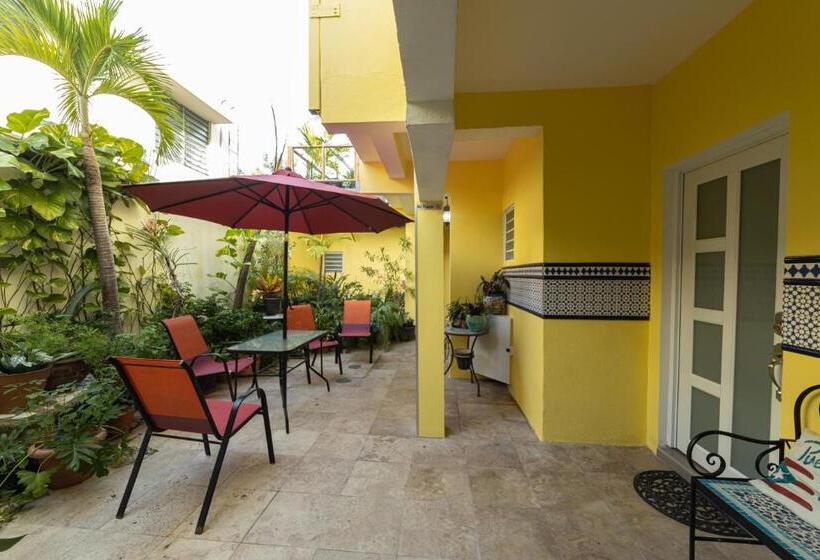 پانسیون Andalucia Guest House