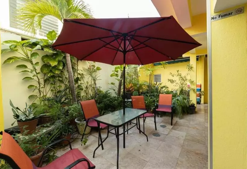 پانسیون Andalucia Guest House