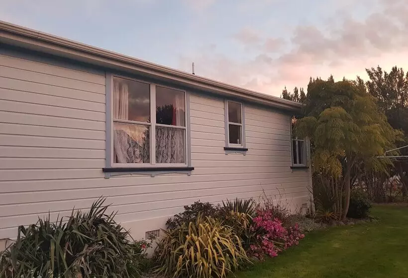 Majatalo Lancewood Lodge