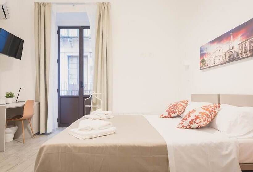 تختخواب و صبحانه Fladi House Catania