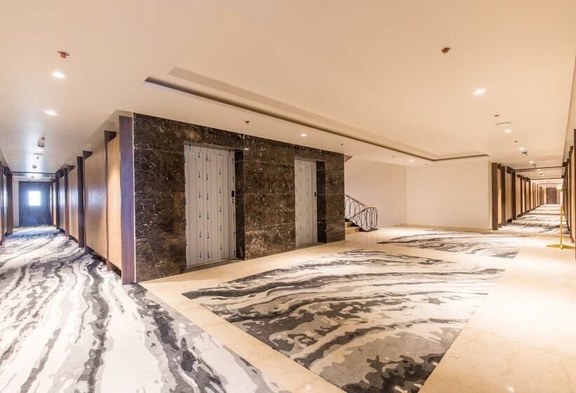 هتل Pawan Palace Lumbini