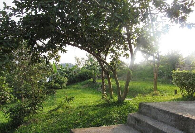 هتل Rebero Kivu Resort