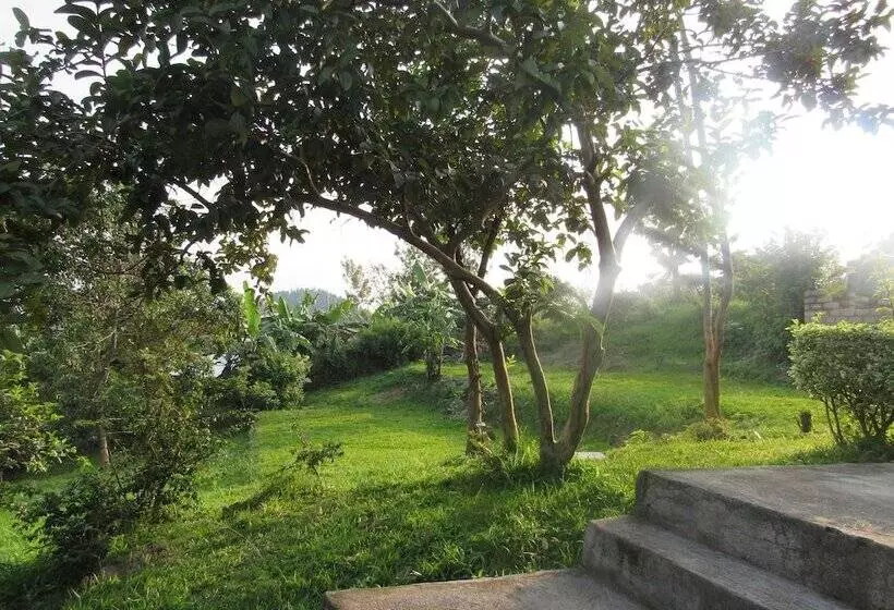 هتل Rebero Kivu Resort