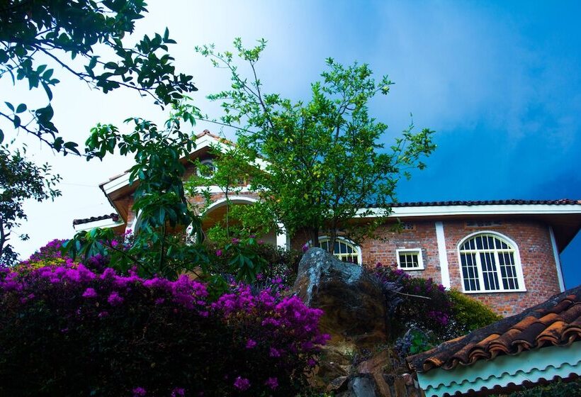 هتل Rebero Kivu Resort