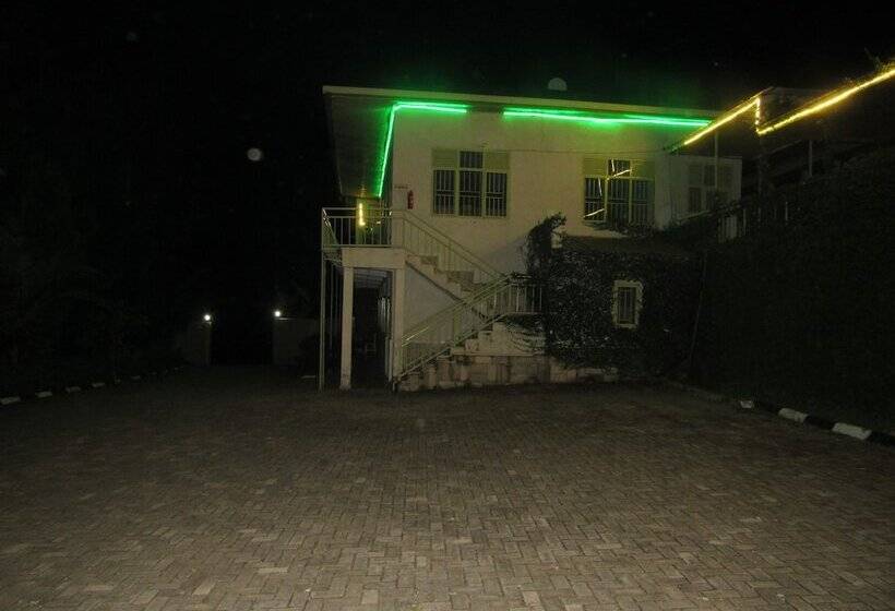 هتل Rebero Kivu Resort