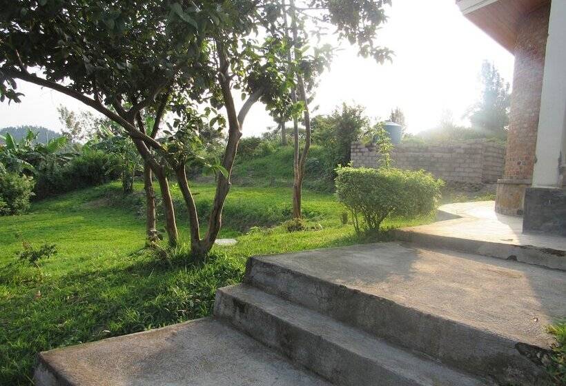 هتل Rebero Kivu Resort