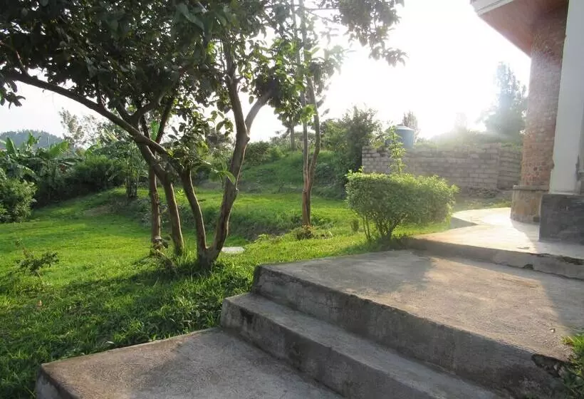 هتل Rebero Kivu Resort