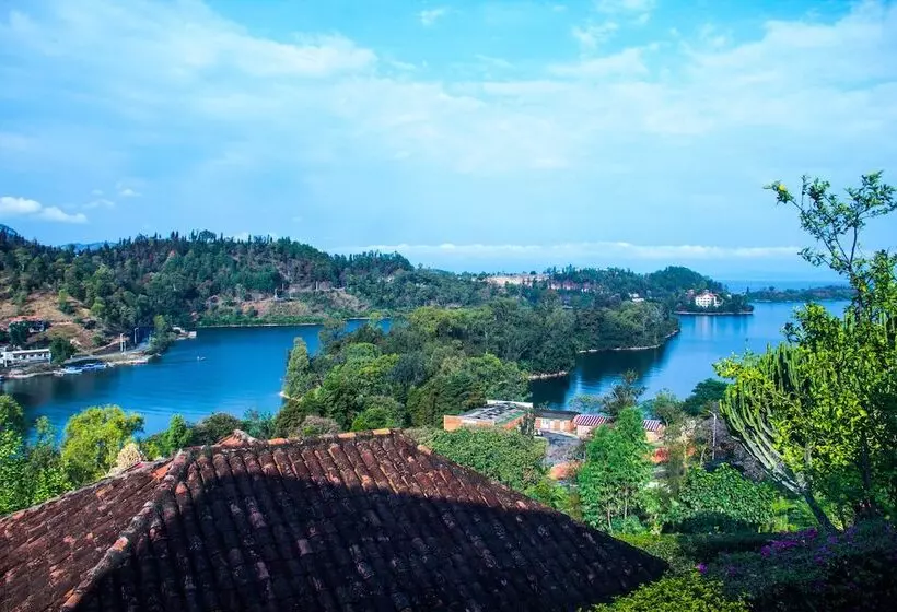 هتل Rebero Kivu Resort