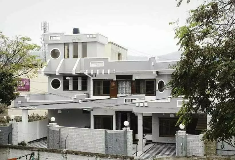 هتل Tulip Guest House