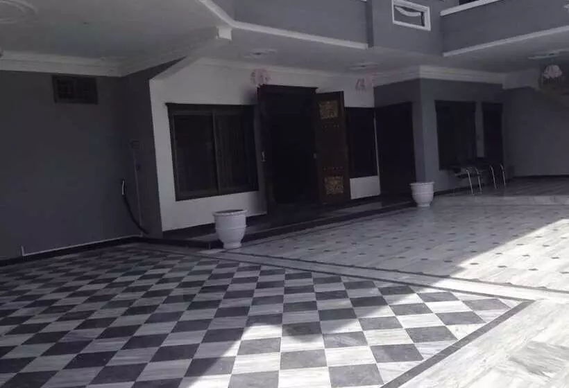 هتل Tulip Guest House