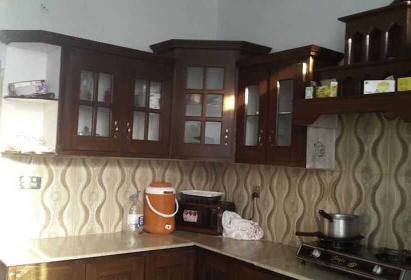 هتل Tulip Guest House