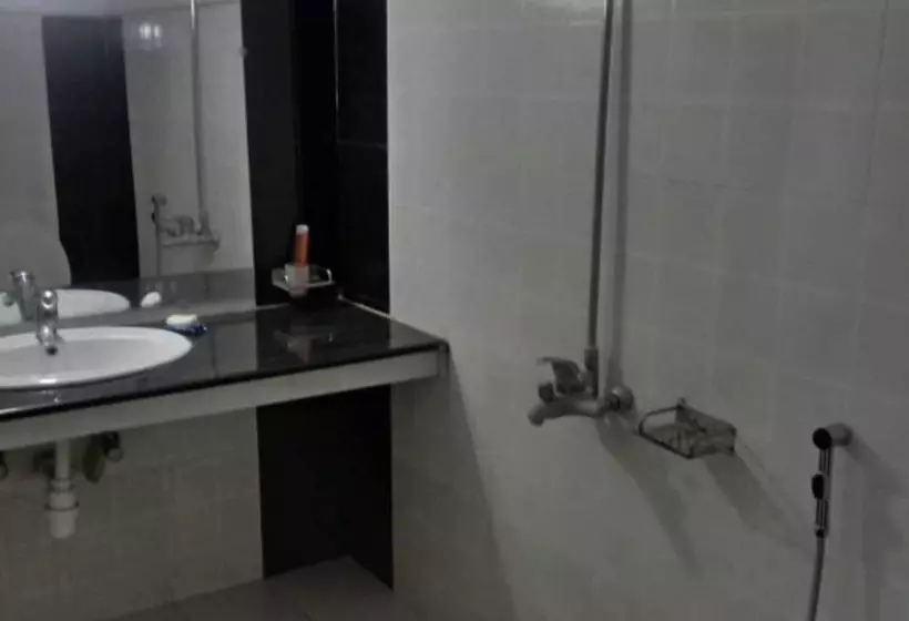 هتل Tulip Guest House