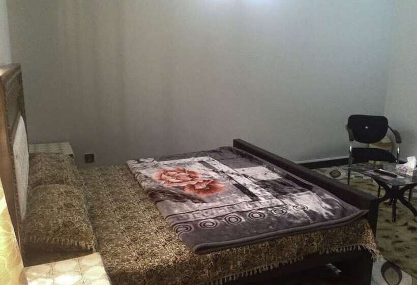 هتل Tulip Guest House