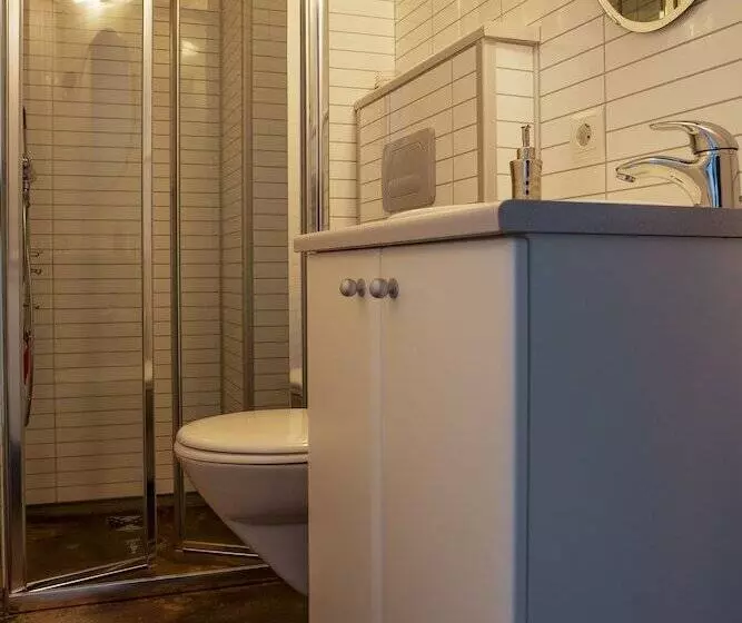 پانسیون Höfðagata Guesthouse