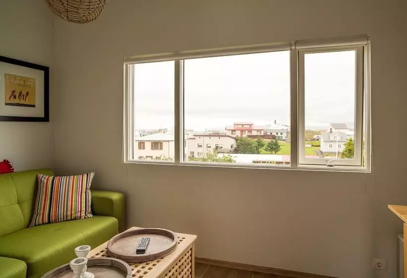 پانسیون Höfðagata Guesthouse