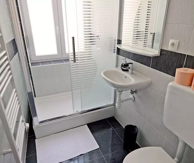 Majatalo Virtus Apartments And Rooms With Free Private Parking