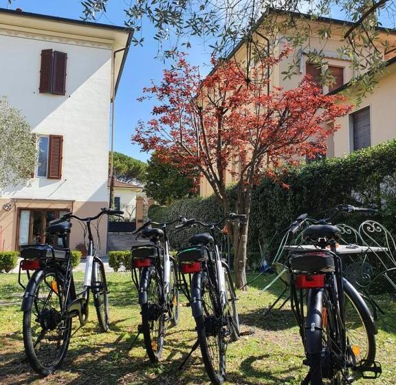 تختخواب و صبحانه Il Giardino Del Pettirosso