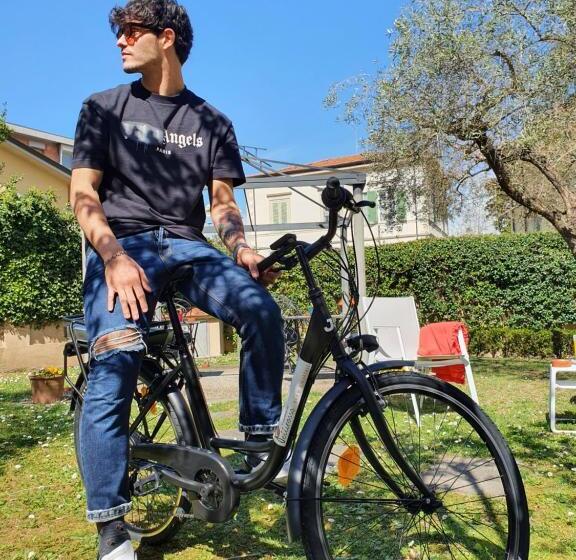 تختخواب و صبحانه Il Giardino Del Pettirosso