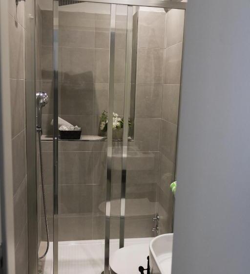 تختخواب و صبحانه Il Giardino Del Pettirosso