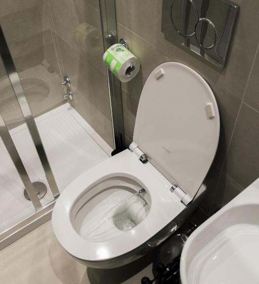 تختخواب و صبحانه Il Giardino Del Pettirosso