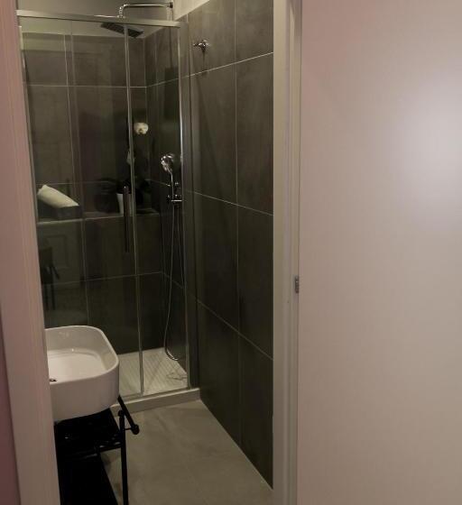 تختخواب و صبحانه Il Giardino Del Pettirosso